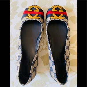 Gucci flats